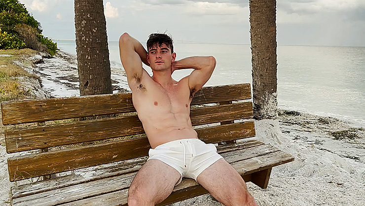 Patrick, Casual & Sexy Beach Vibes